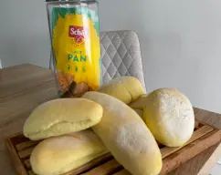 Step <p>Y a disfrutar.</p><p>Para conservar los panecillos los envolvemos en film transparente y los podemos congelar</p> illustration