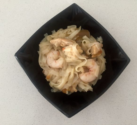 NOODLES CON POLLO, ESPÁRRAGOS Y PIMIENTO Thermomix® TOLEDO